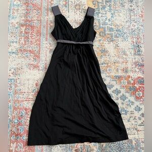 Boden v-neck tie-waist dress with ribbon and pleat details